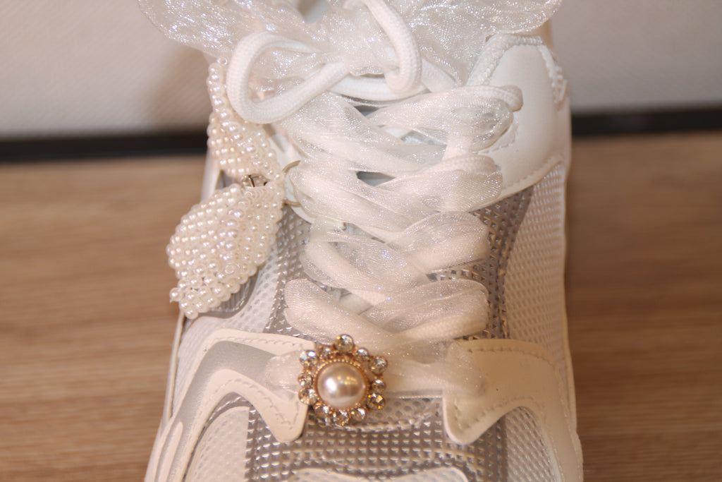 Basket chunky blanche ornée de perles